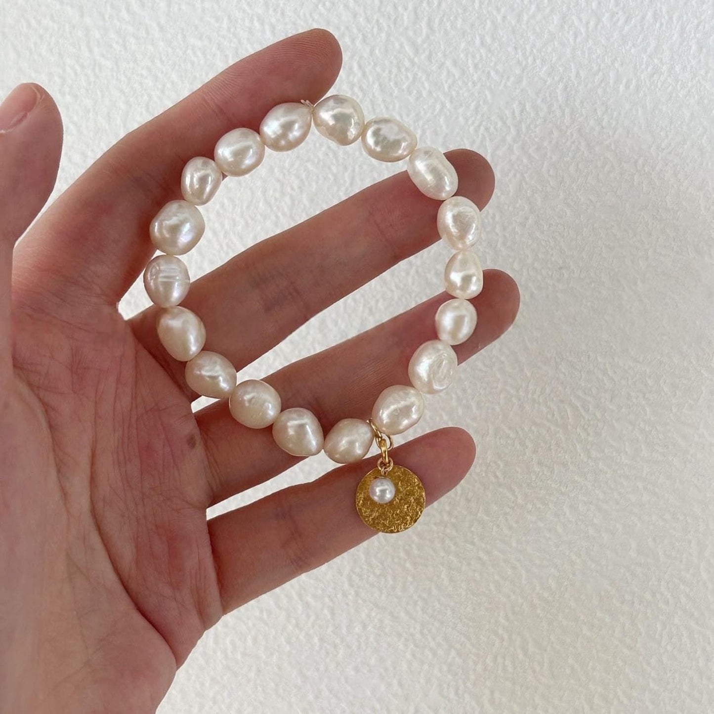 「 Moonlit Pearl 」Bracelet