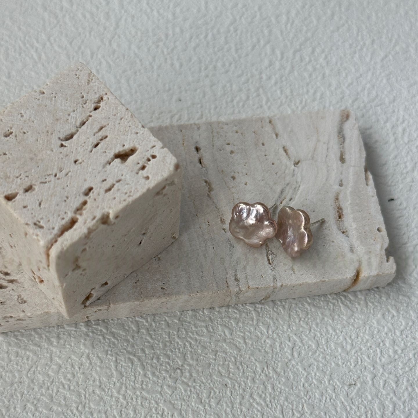 「 Plum Blossom 」Earrings