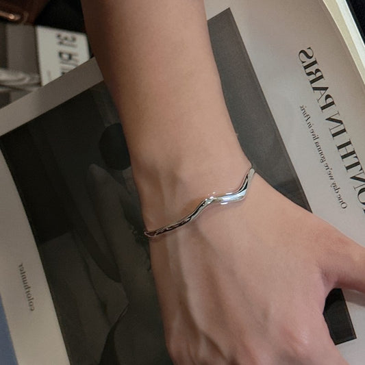 S925 Sterling Silver Smooth Wavy Bangle
