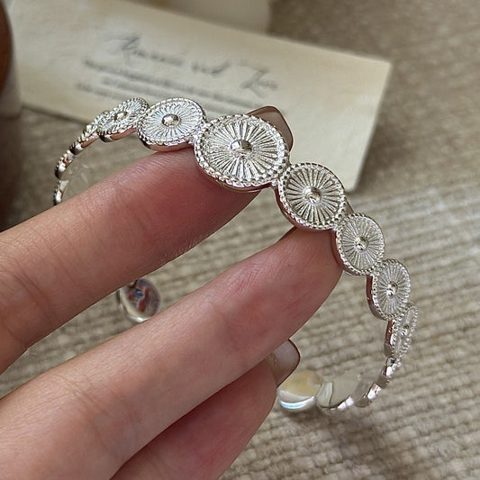 S925 Sterling Silver Vintage Circular Floral Patchwork Bangle
