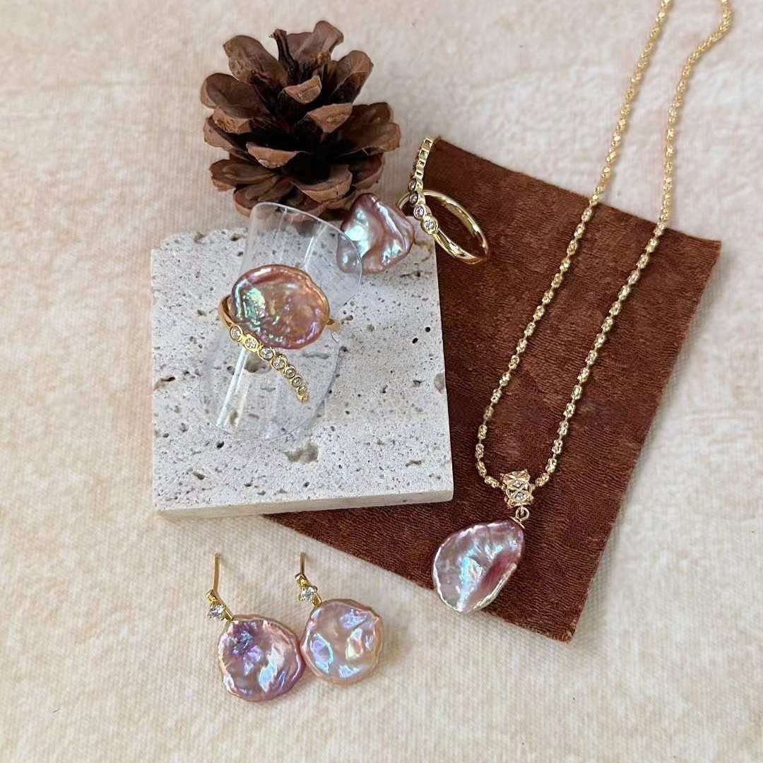 PURPLE ROBE OPEN RING