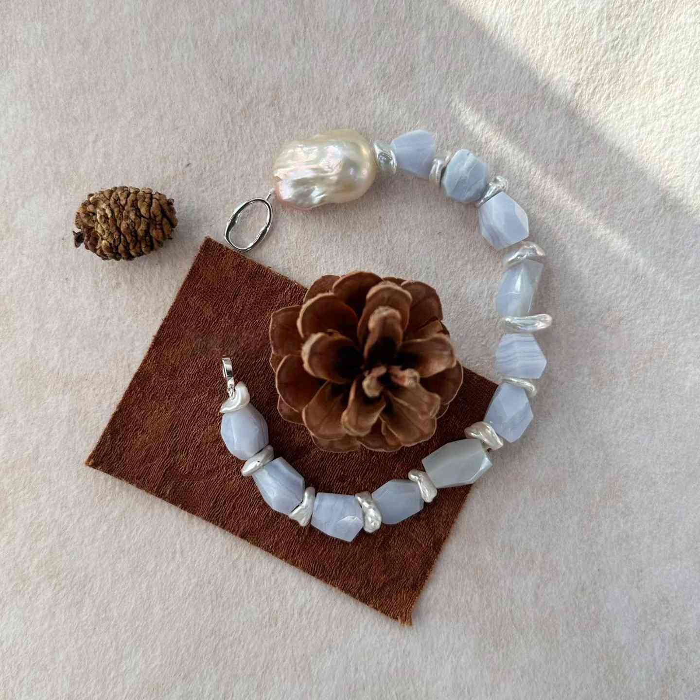 NATURAL BLUE LACE AGATE PEARL BRACELET