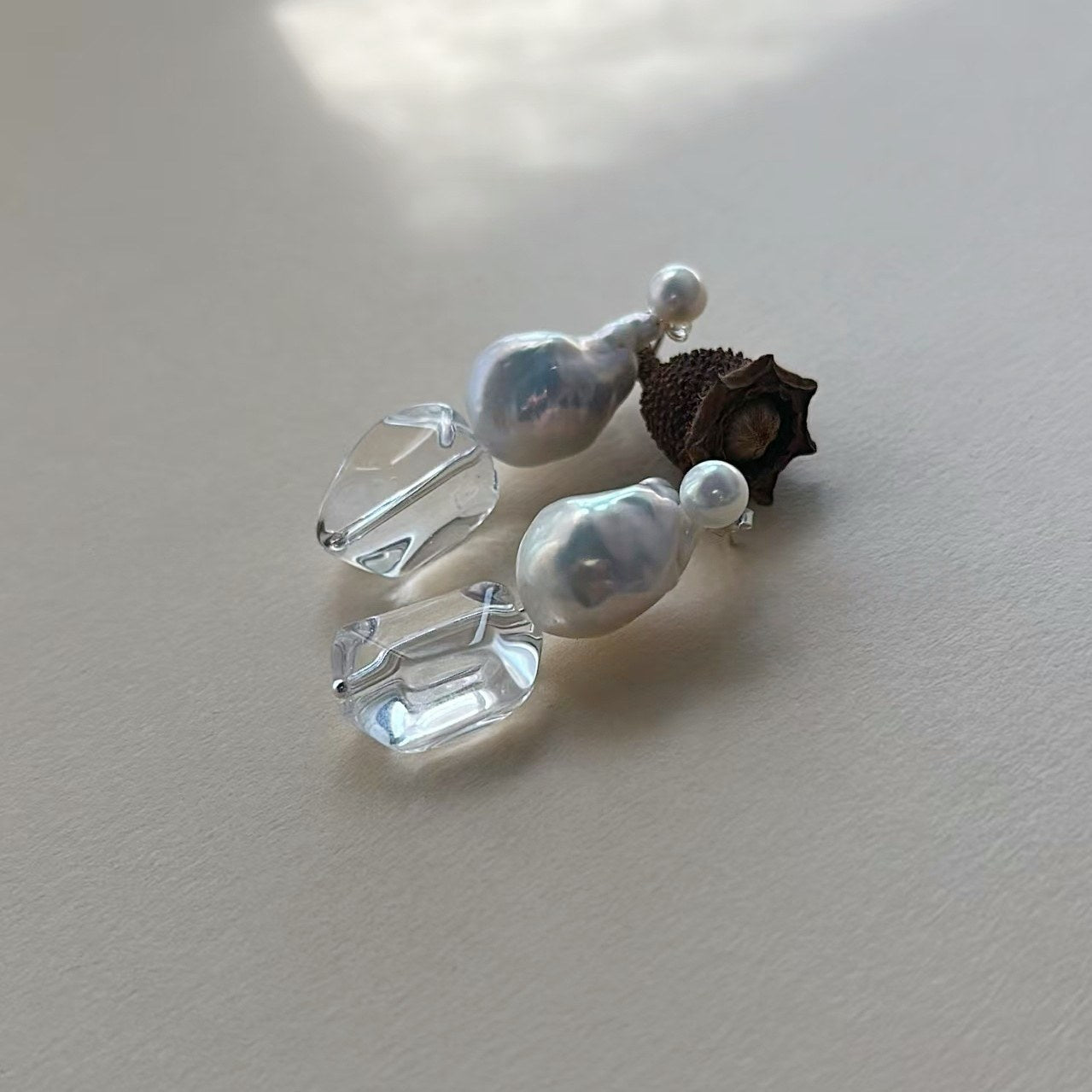 「 THAW 」 DROP EARRINGS