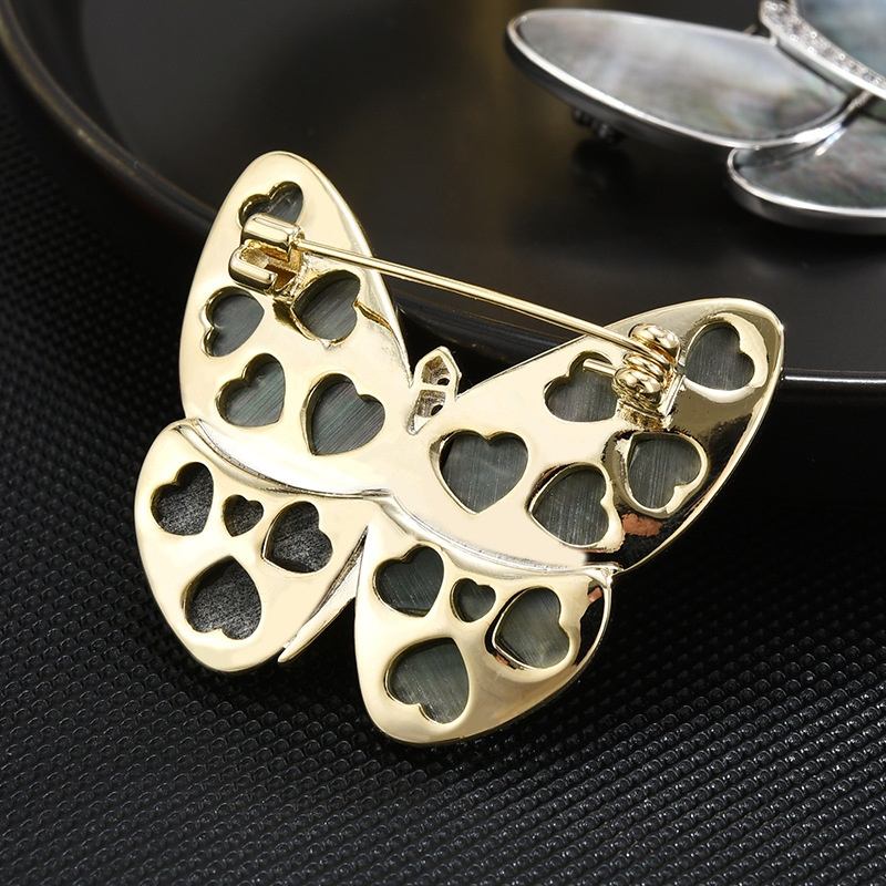 GRAY SHELL BUTTERFLY BROOCH
