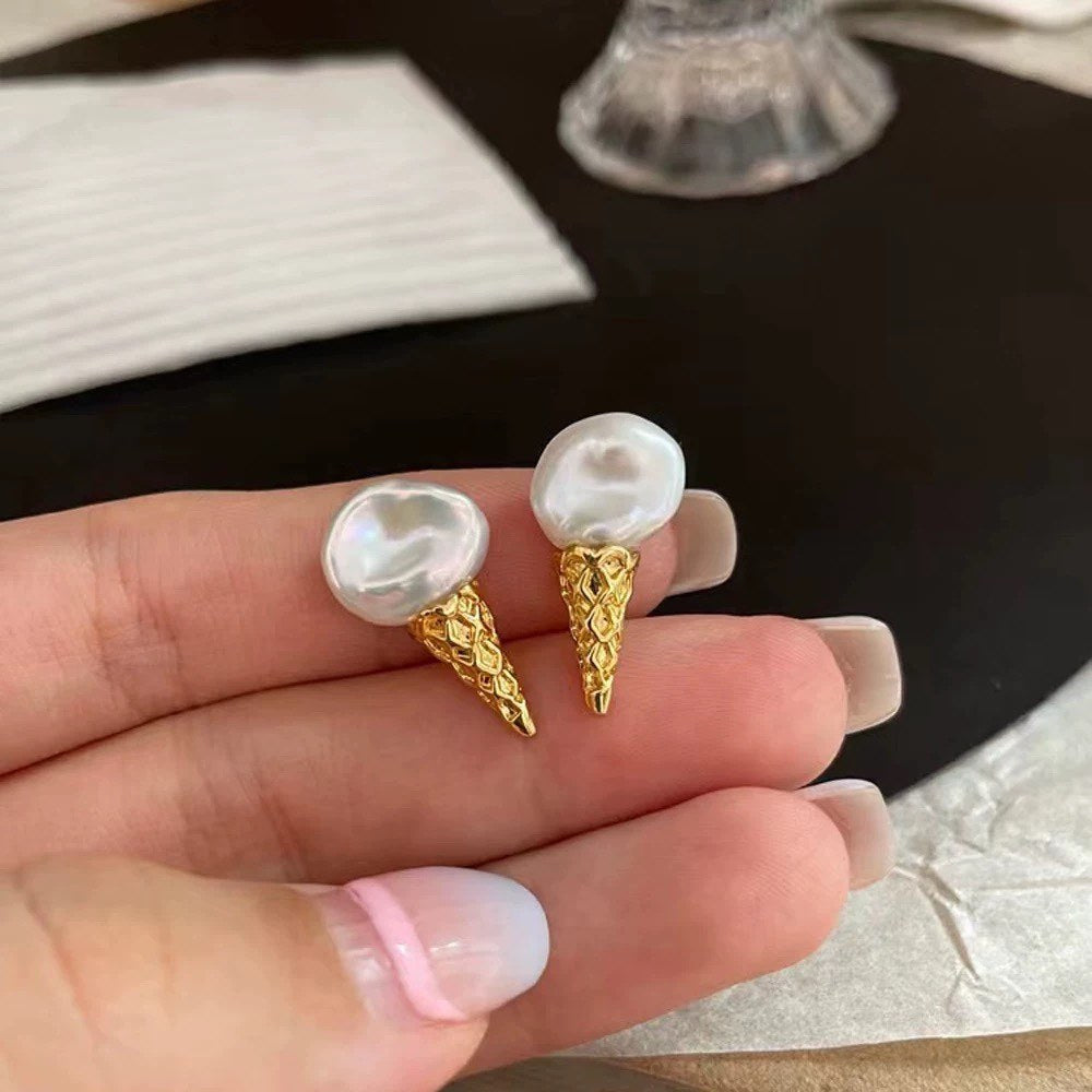 ICE CREAM CONE PEARL STUD EARRINGS