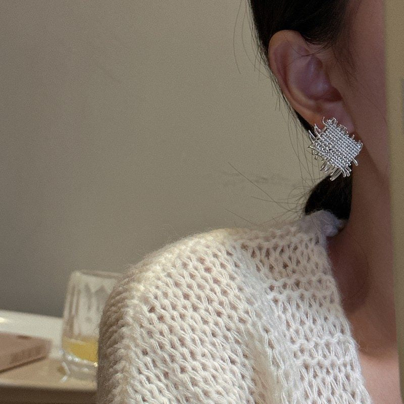 RHOMBUS WEAVE TEXTURE EARRINGS