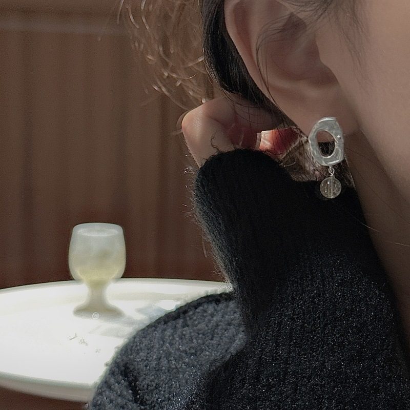 WHITE AGATE PENDANT EARRINGS