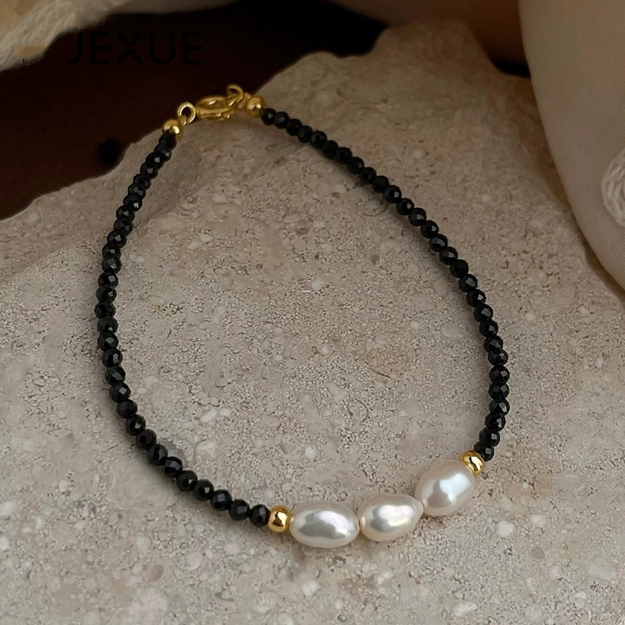 Black Spinel & Pearl Beaded Bracelet