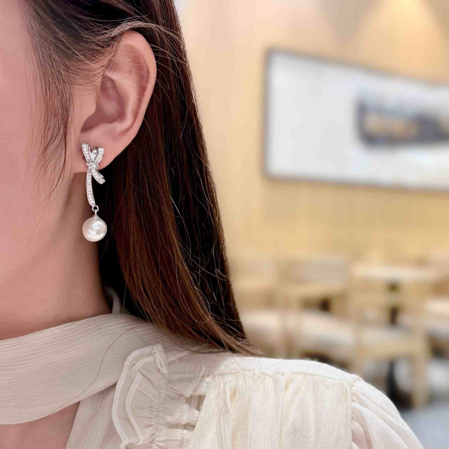 ZIRCON RIBBON BOW EARRINGS