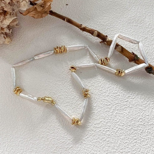 GOLDEN RHYTHM BAROQUE PEARL NECKLACE
