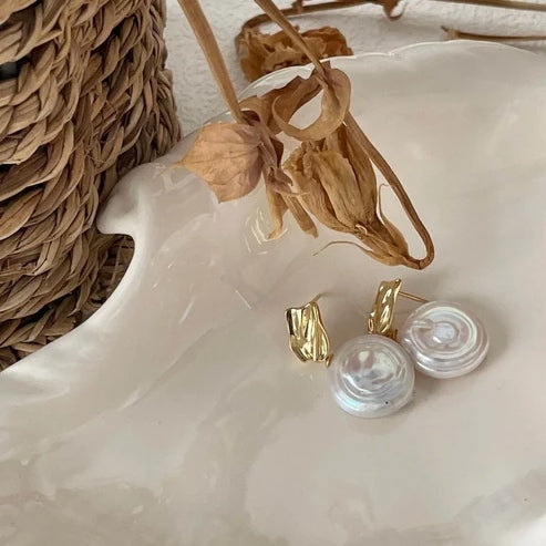 GOLDEN REVERIE BAROQUE PEARL EARRINGS