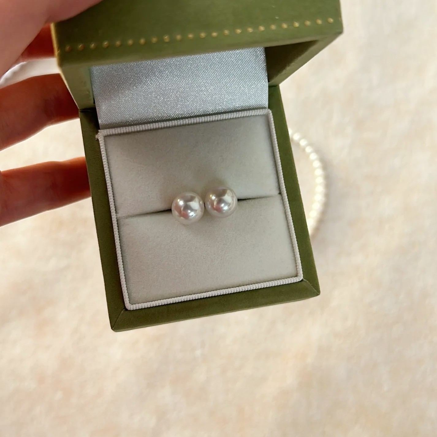 「 LUSTRE 」 STUD EARRINGS