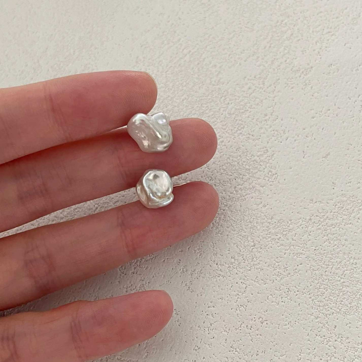 「 MIST 」STUD EARRINGS