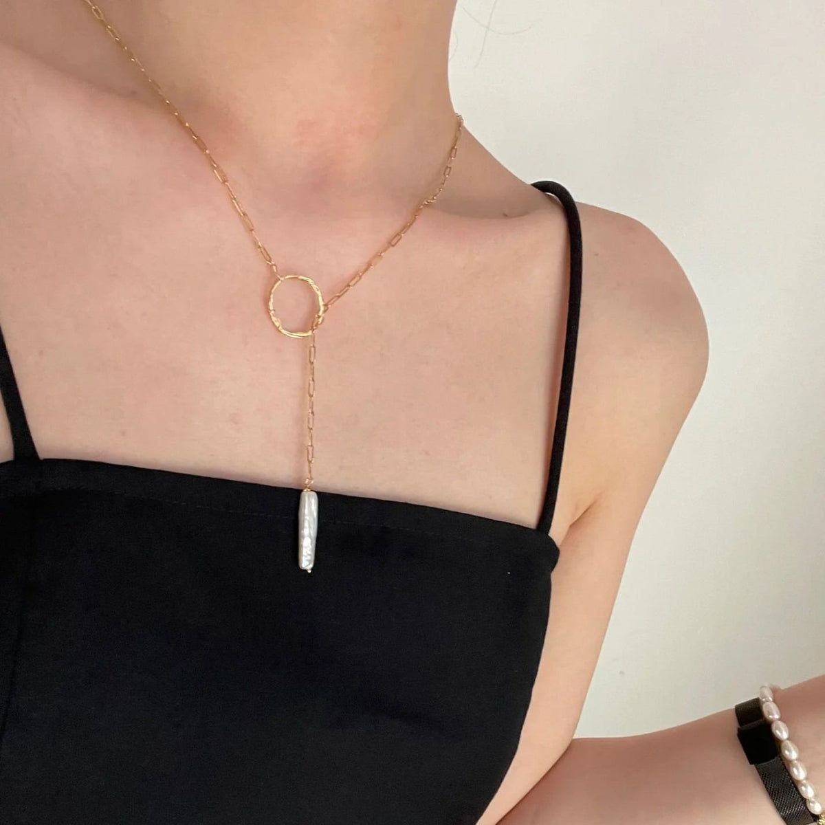 「 THROUGH 」NECKLACE