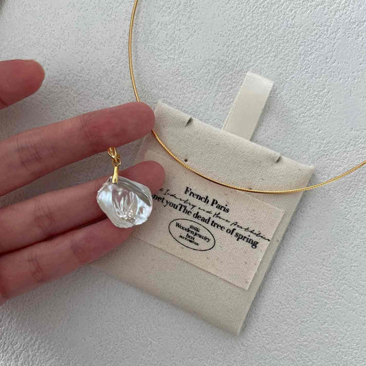 「 PETAL 」TORQUE NECKLACE