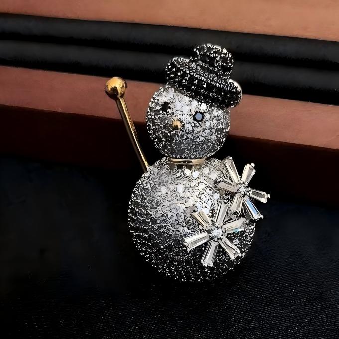 「 Snowman with a Crooked Hat 」Brooch