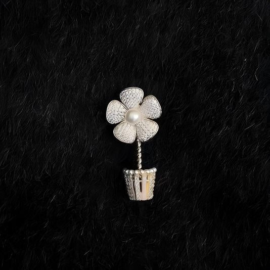 「 Flower blossom 」Brooch