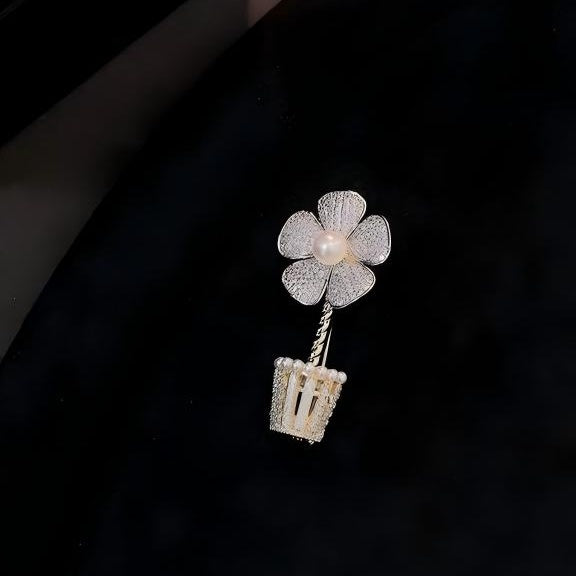 「 Flower blossom 」Brooch