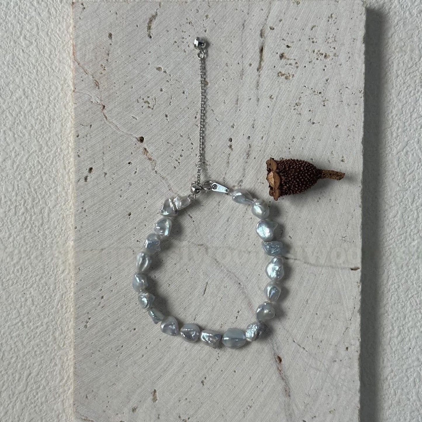 「 Blue Sprites 」Bracelet