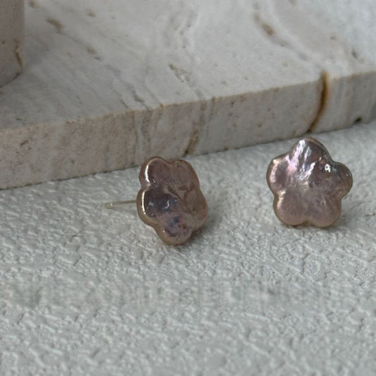 「 Plum Blossom 」Earrings