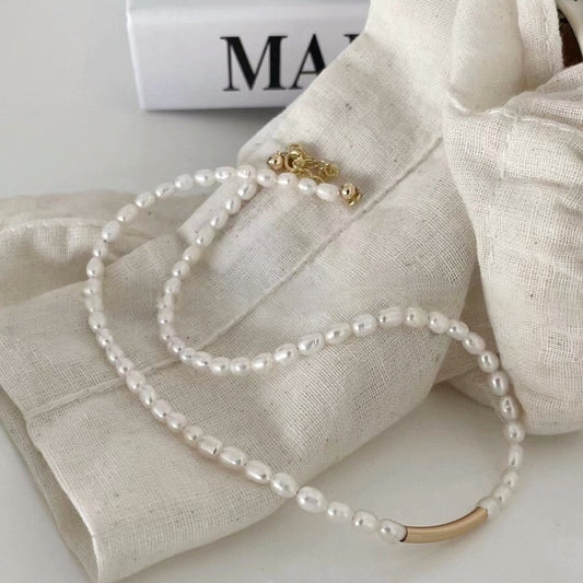 Golden Smile-Embellished Pearl Necklace