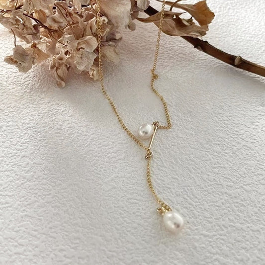 「 Eternal Stare 」Asymmetrical Double Pearl Dangle Necklace