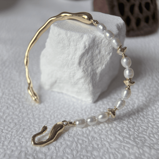 「 ½ Mountain, ½ Sea 」Bracelet