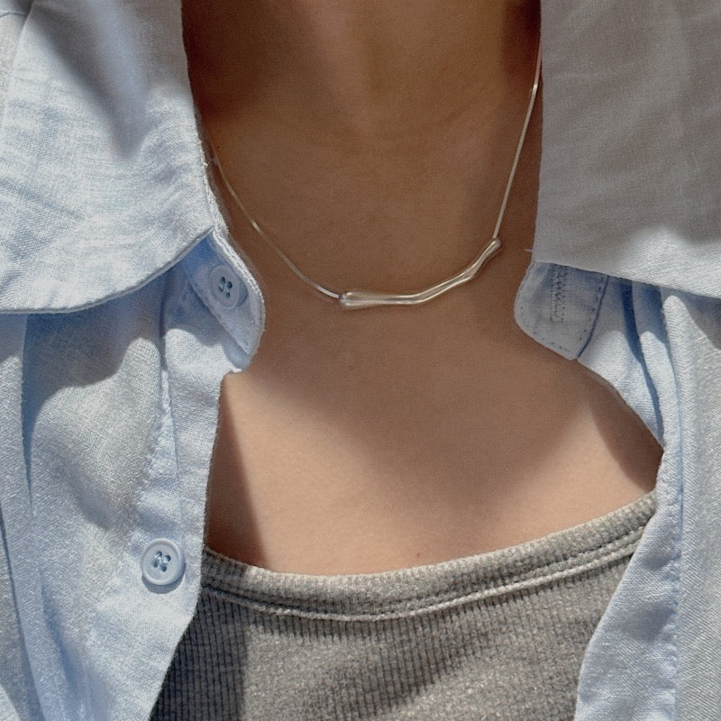 S925 Sterling Silver Irregular Curved Pendant Necklace