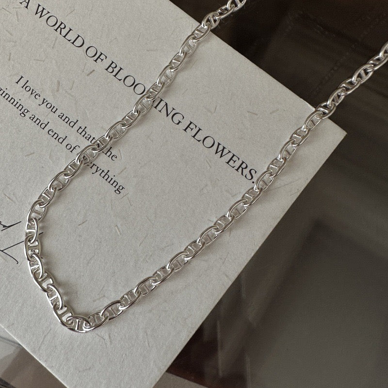 S925 Sterling Silver Pig-Nose Shaped Hollow-Out Necklace