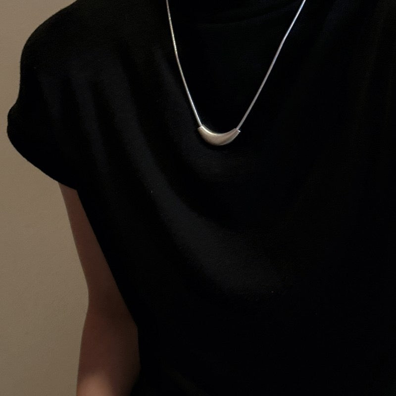 S925 Sterling Silver Arc-Shaped Smile Pendant Necklace