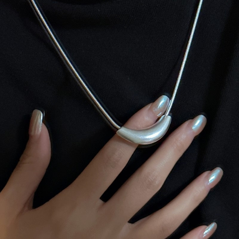 S925 Sterling Silver Arc-Shaped Smile Pendant Necklace
