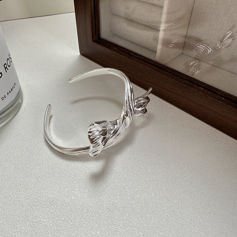 S925 Sterling Silver Oversized Bow Bangle