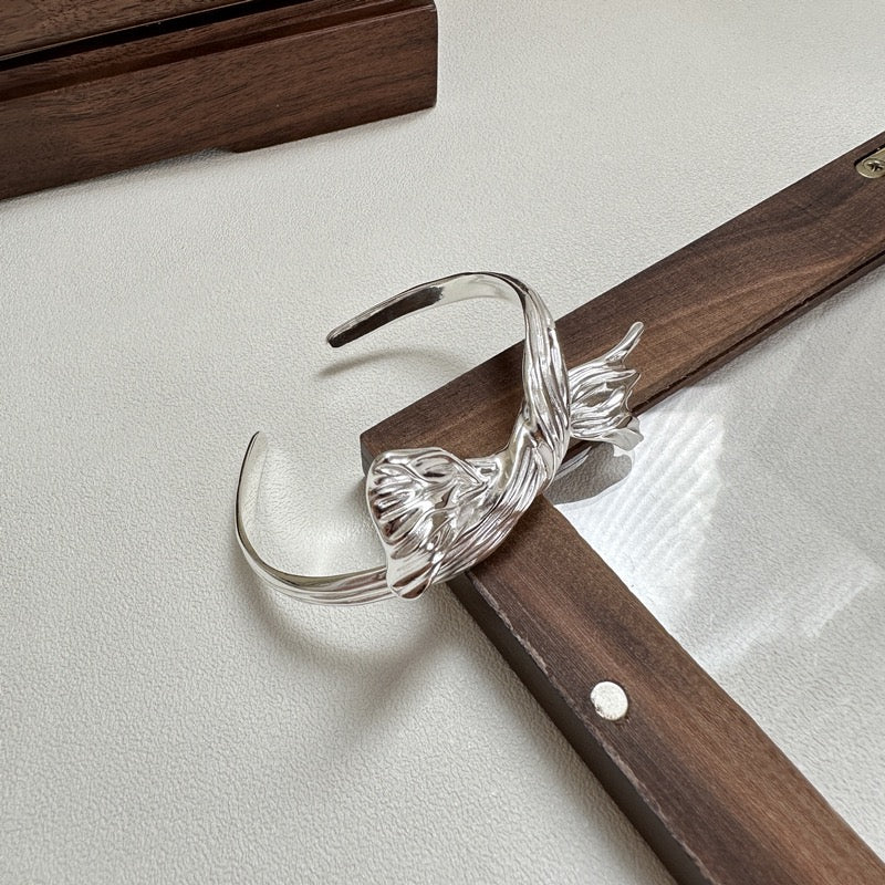 S925 Sterling Silver Oversized Bow Bangle