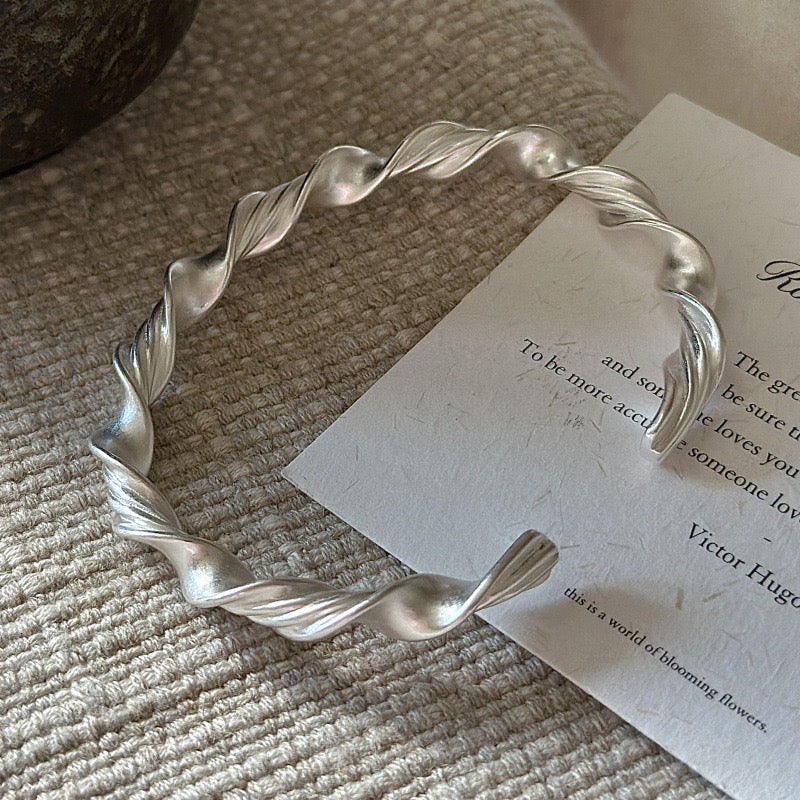 S925 Sterling Silver Twisted Pattern Bangle