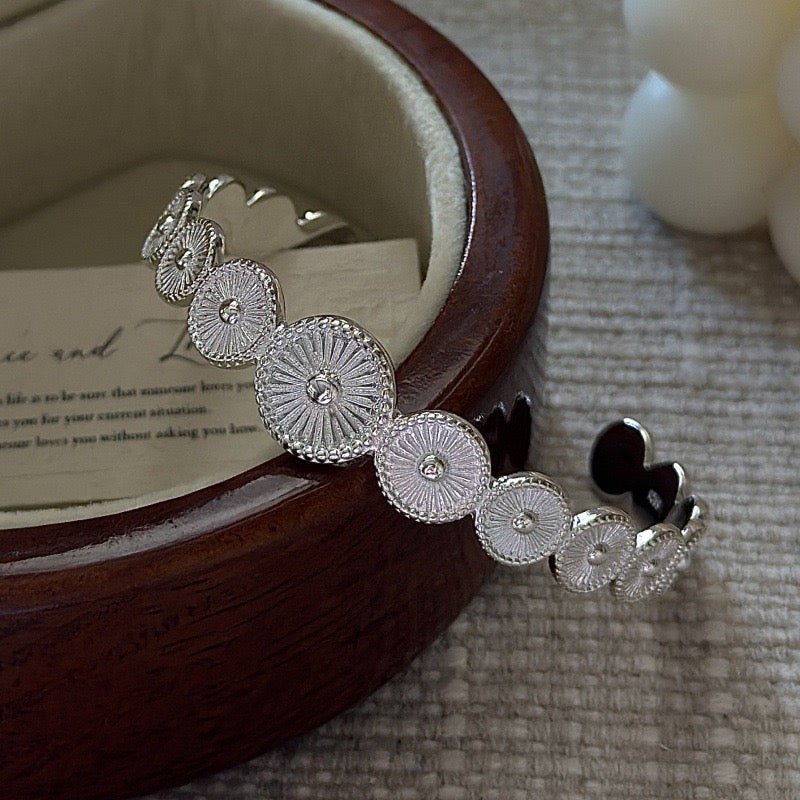 S925 Sterling Silver Vintage Circular Floral Patchwork Bangle