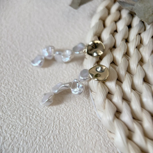 Falling Flower-Shaped Natural Freshwater Irregular Baroque Pearl Earrings