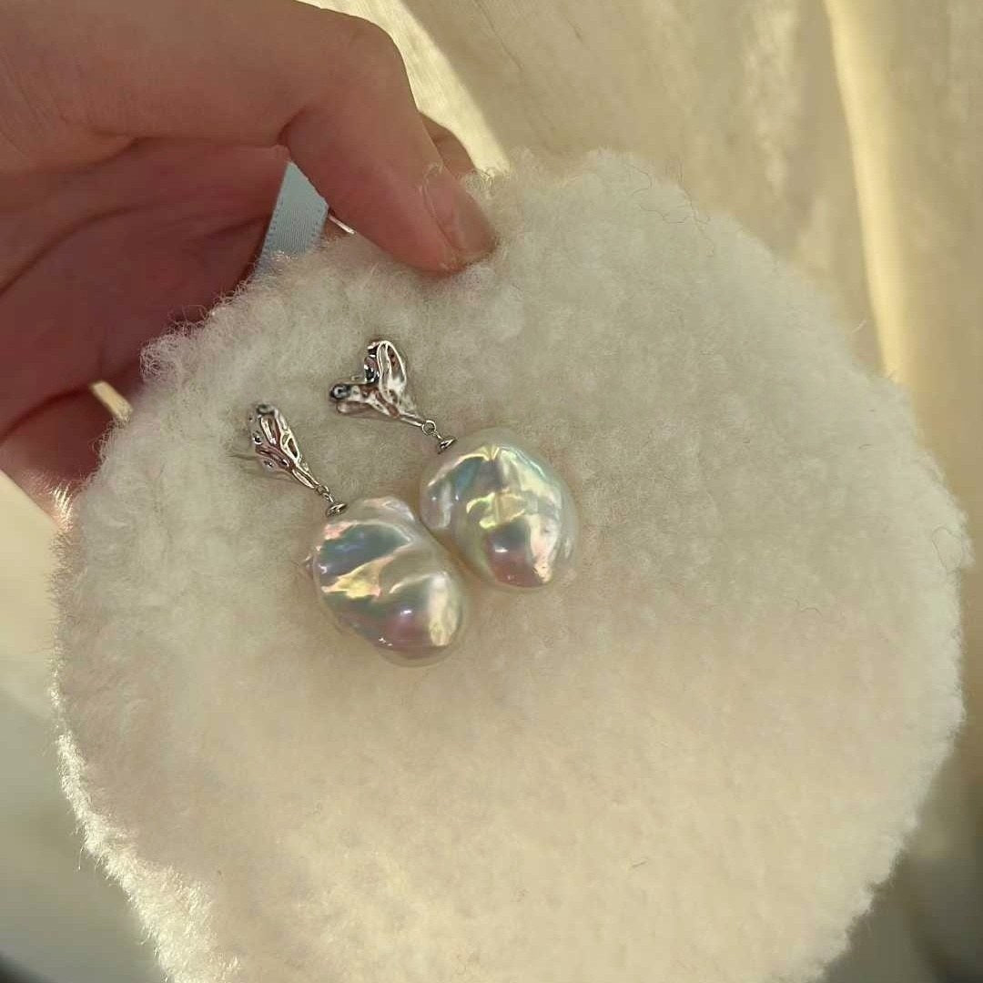 HEART LARGE BAROQUE EARRINGS