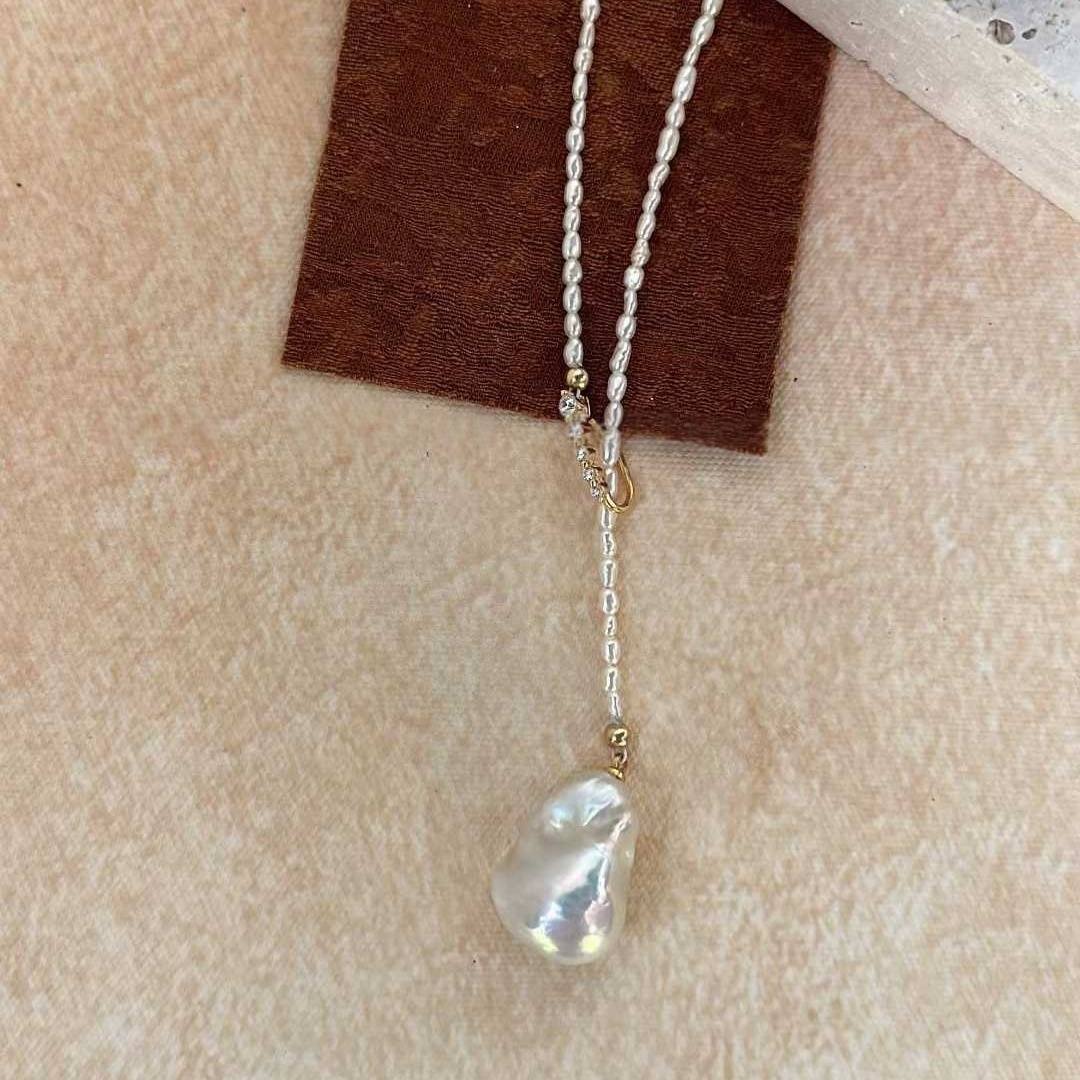 LARGE BAROQUE PENDANT Y-SHAPED NECKLACE