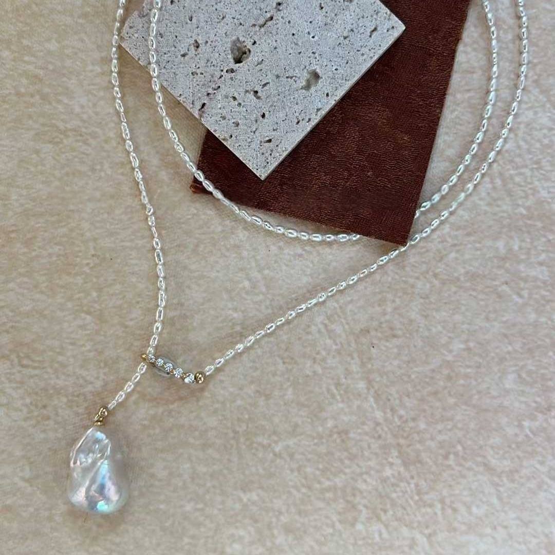 LARGE BAROQUE PENDANT Y-SHAPED NECKLACE