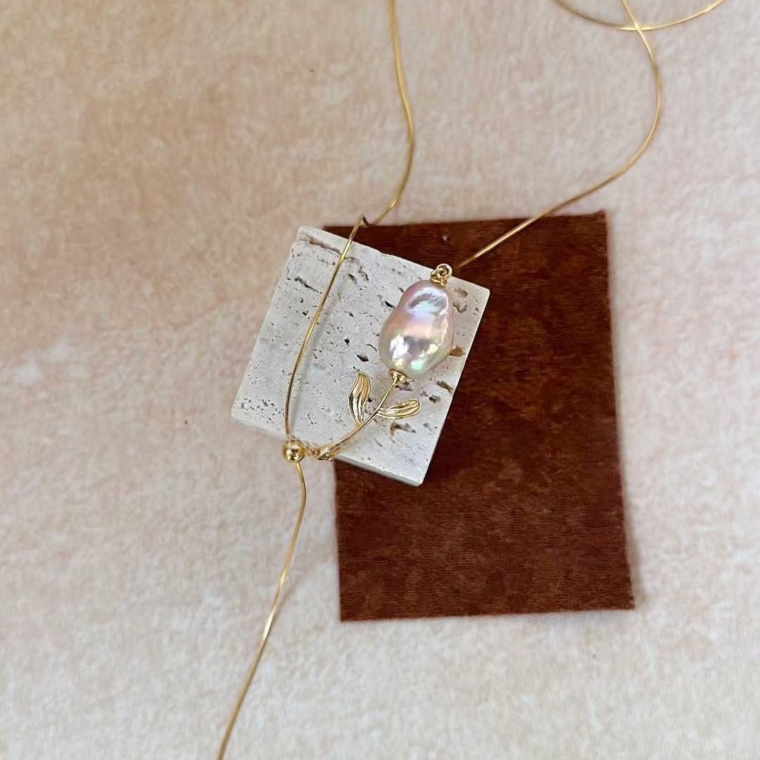 GOLDEN ROSE BAROQUE PEARL NECKLACE