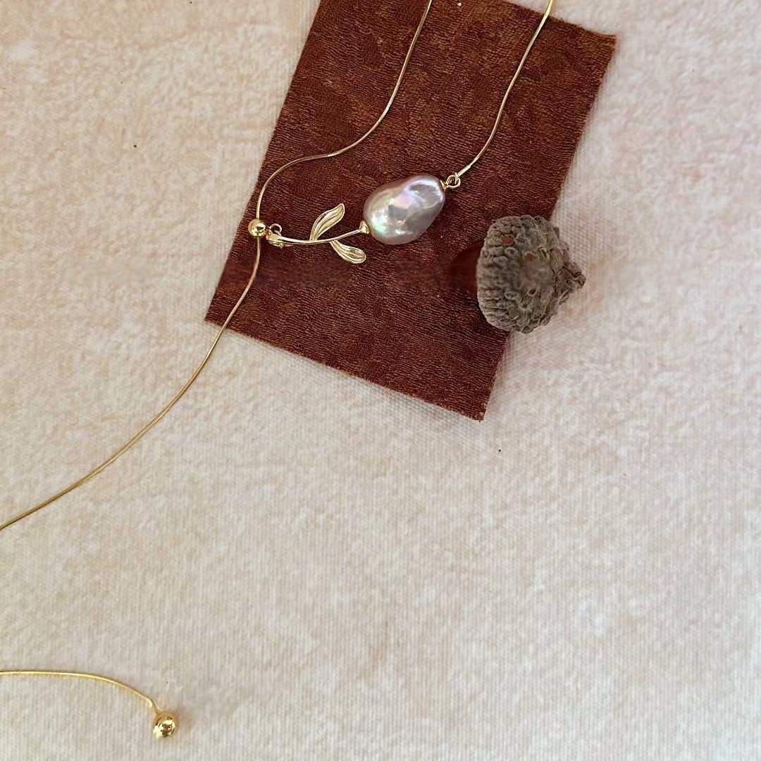 GOLDEN ROSE BAROQUE PEARL NECKLACE