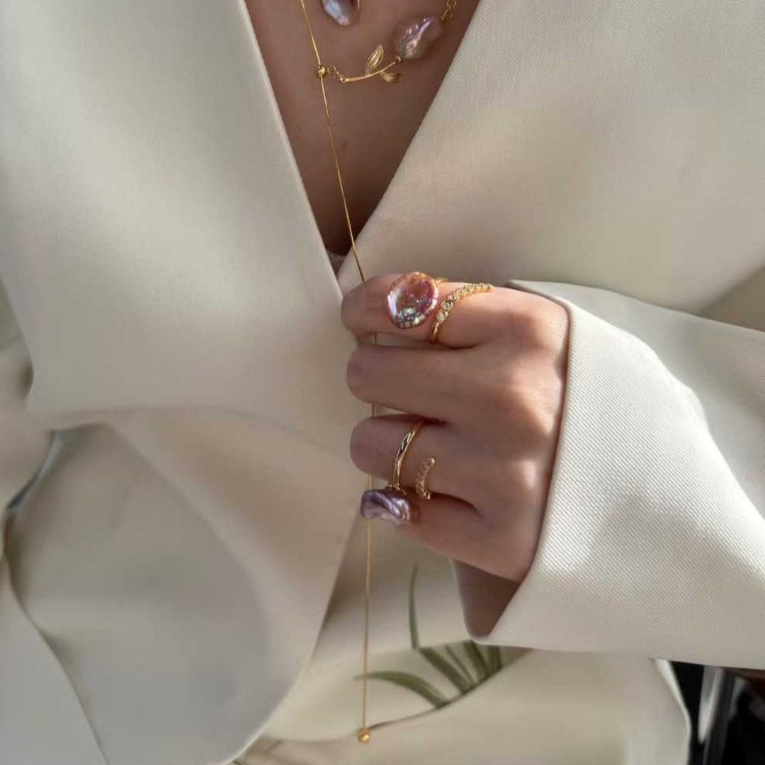 PURPLE ROBE OPEN RING