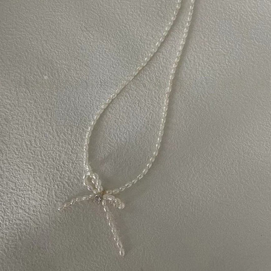 BOW GRADUATED PEARL NECKLACE