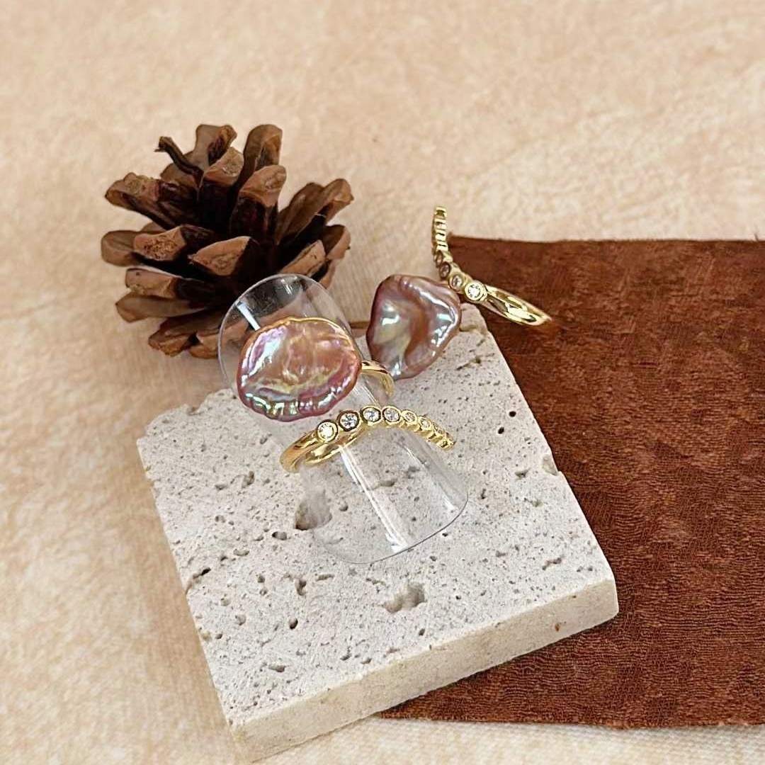 PURPLE ROBE OPEN RING