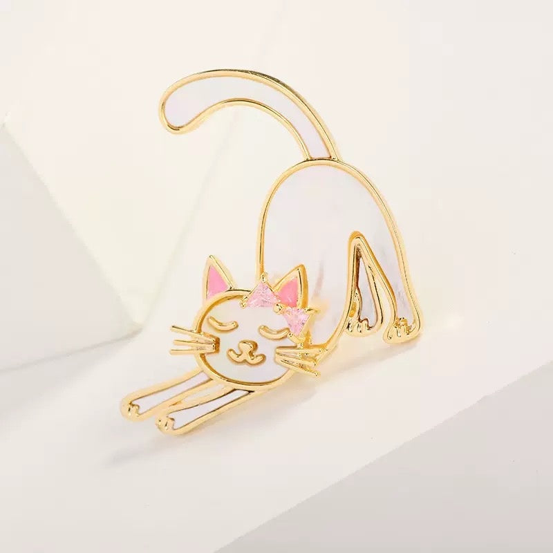 「 Stretching Cat 」Brooch