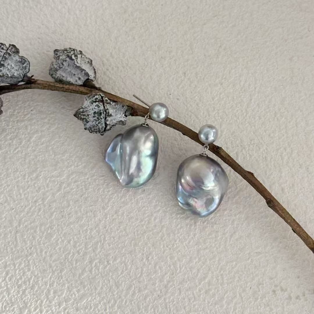 GREY BAROQUE DOUBLE-BEAD EARRINGS