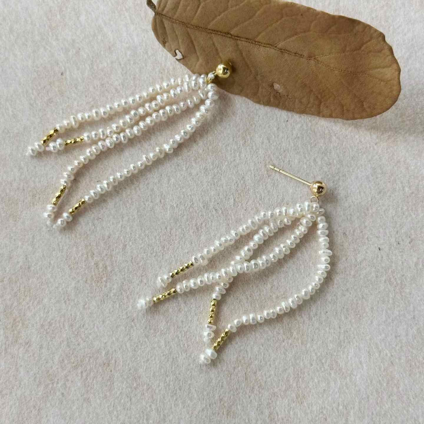 PEARL TASSEL EARRINGS