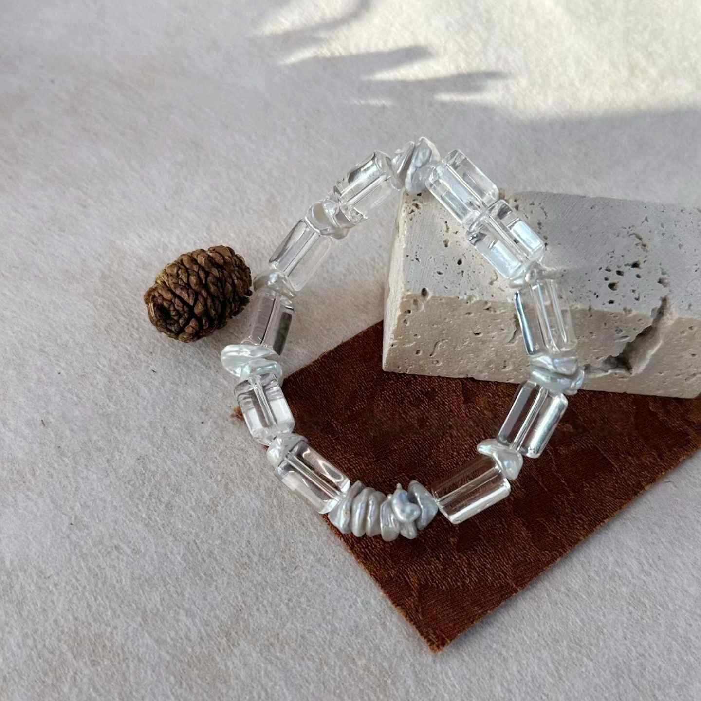 BAROQUE PEARL & PRISM CRYSTAL BRACELET