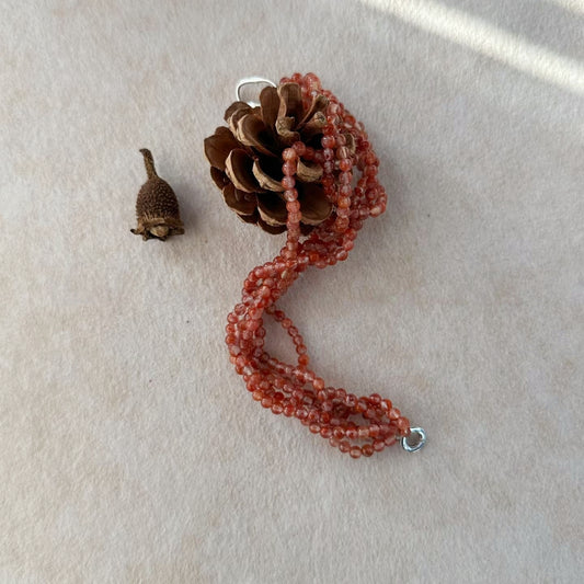 NATURAL NANHONG AGATE MULTI-STRAND BRACELET