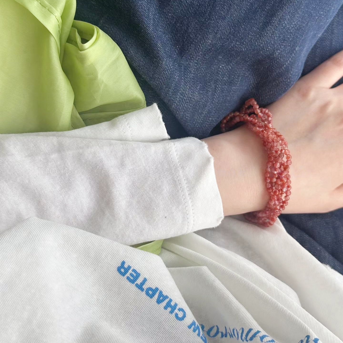 NATURAL NANHONG AGATE MULTI-STRAND BRACELET